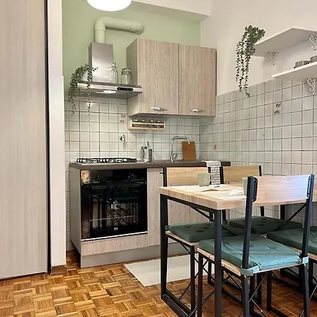 Spacious With Terrace Apartment *