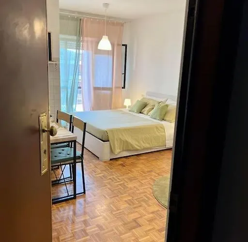 Apartament Spacious With Terrace *